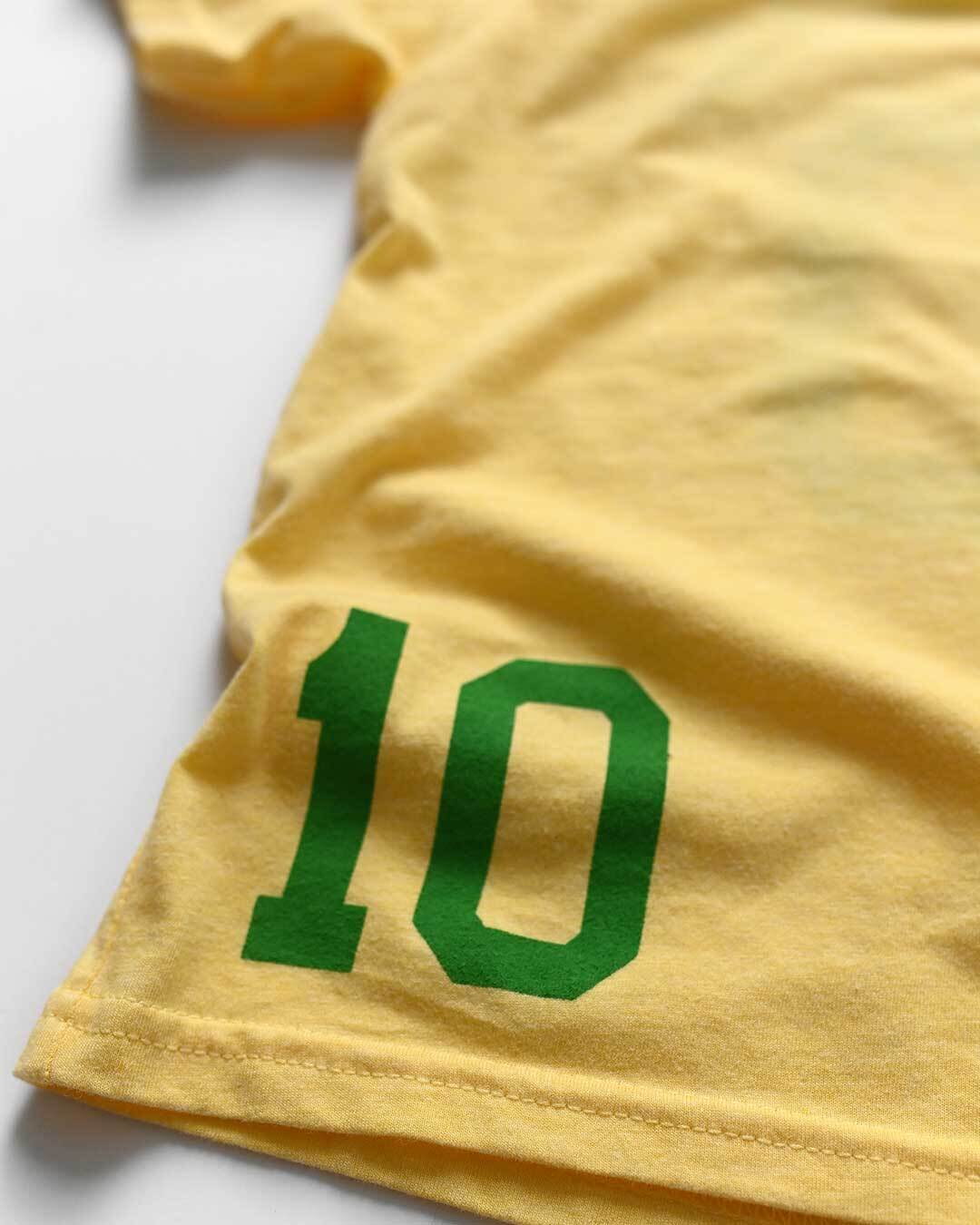 Pelé #10 Brasil Gold Kid&#39;s Tee - Roots of Fight