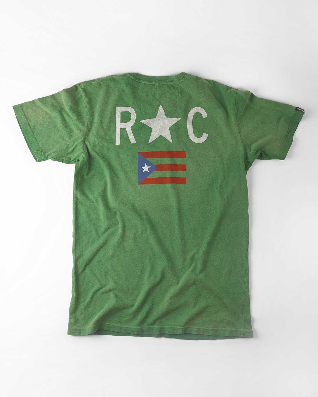 Roberto Clemente 21 PR Flag | Essential T-Shirt