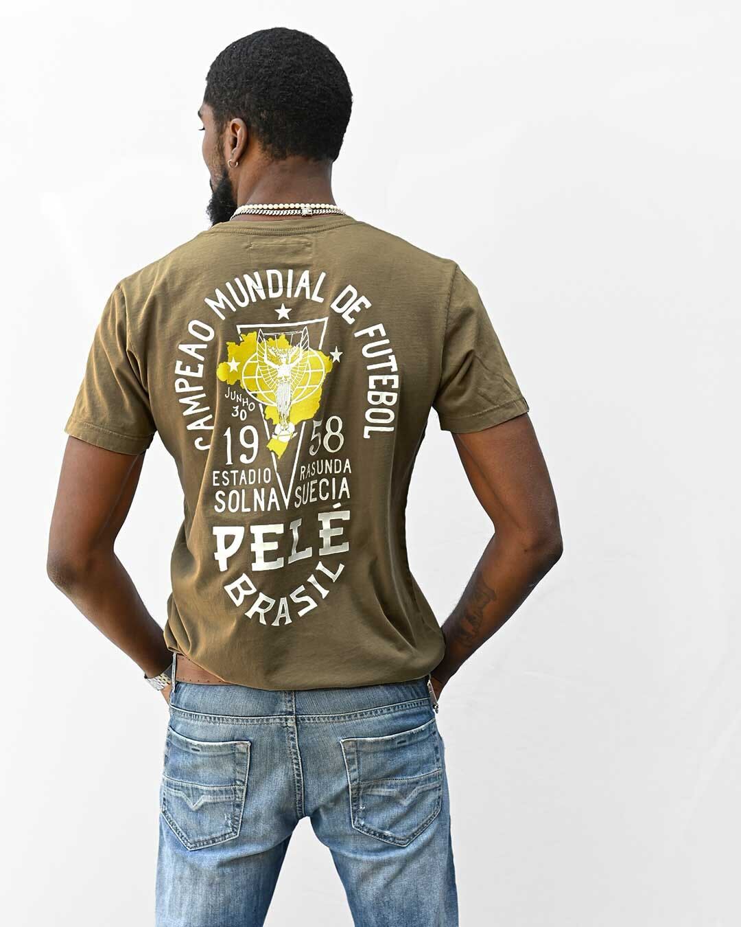 Pelé 1962 Photo Collage Tee - Roots of Fight
